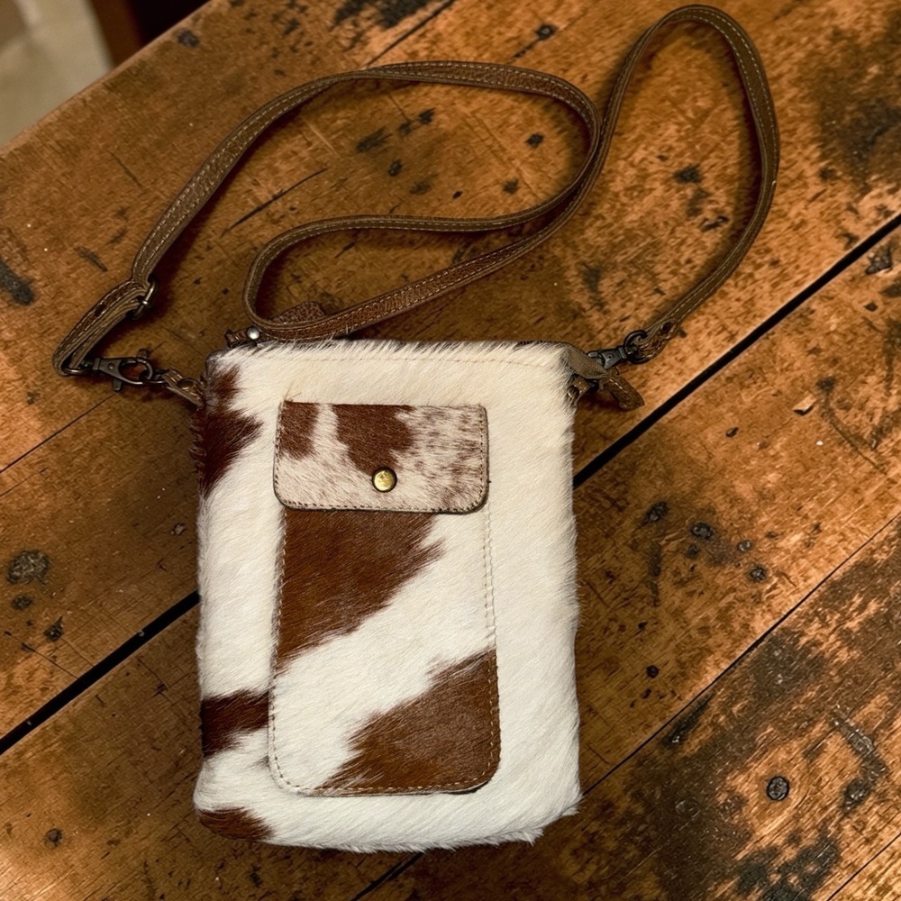 Myra Bag Cowhide Hair On Hide Crossbody Western Phone Purse - Picture 2 of 4